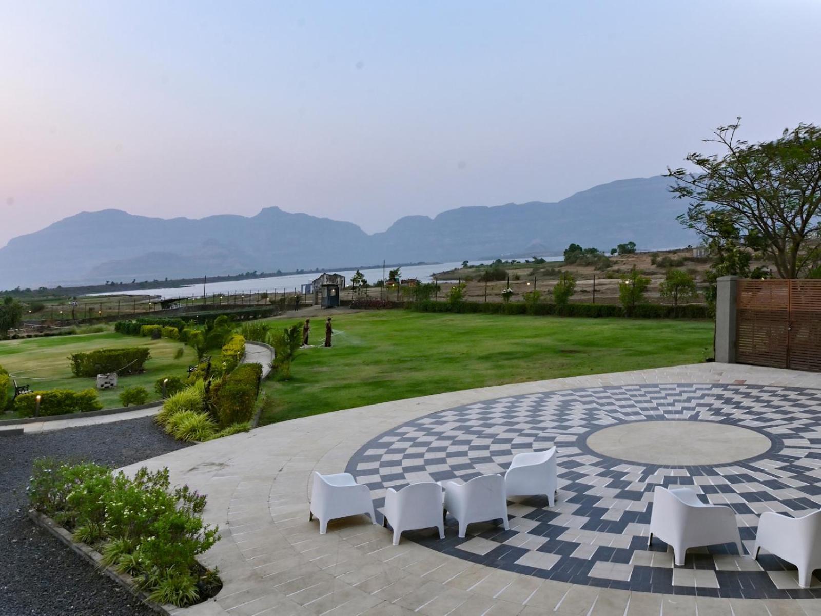 Saj By The Lake, Malshej Ghat Buitenkant foto